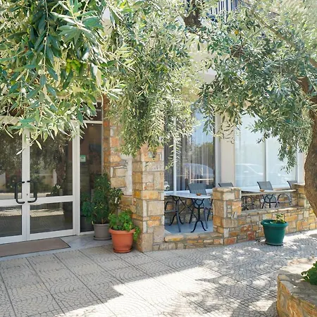 Meni Hotel apartamentowy